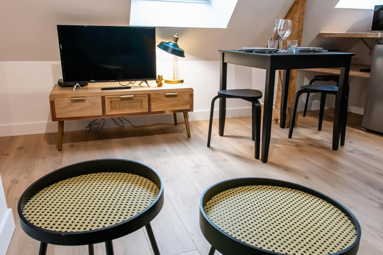 Confortable T1Bis Renove, Au Coeur D'Un Bourg Calme La Chapelle-Neuve  外观 照片